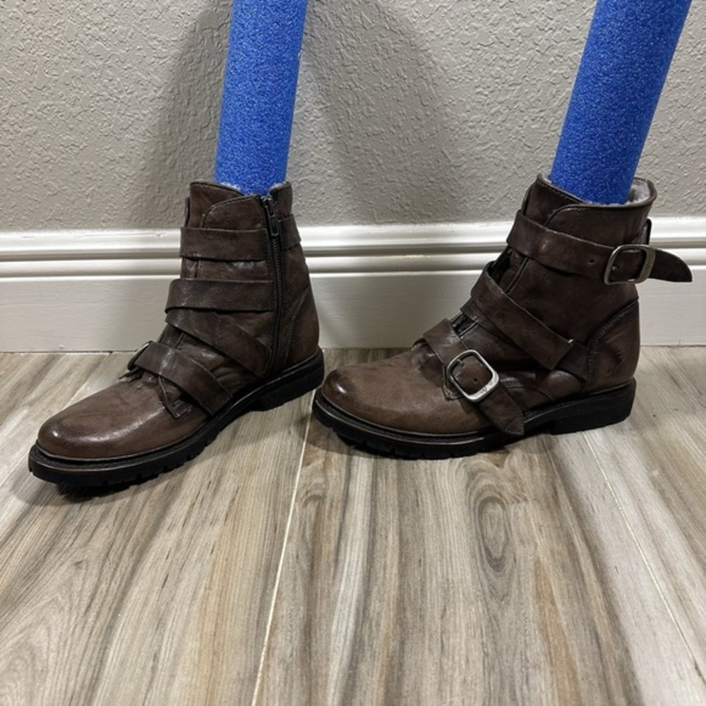 FRYE VANESSA Tanker Biker Strap Boot Brown SZ 9.5 B Shearling Lined Zip